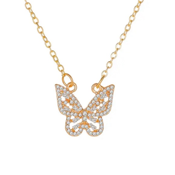 New beautiful gold butterfly necklace - Picture 2 of 6